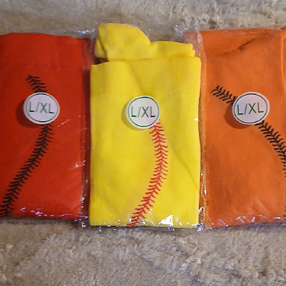 Baseball Stitch Pattern Socks Set - Picture 2 of 3